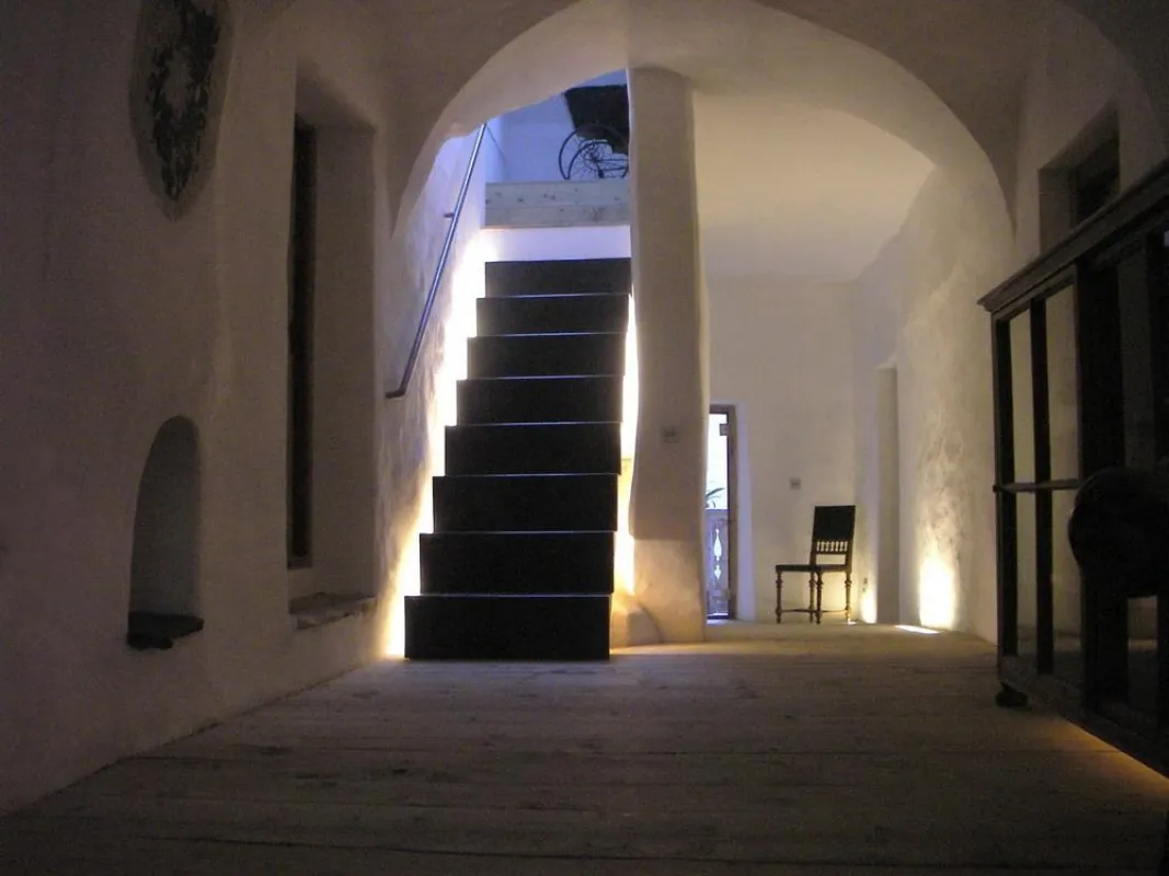 Einblick in das Historische Hotel Weisses Rössl - alte Mauern von 1480