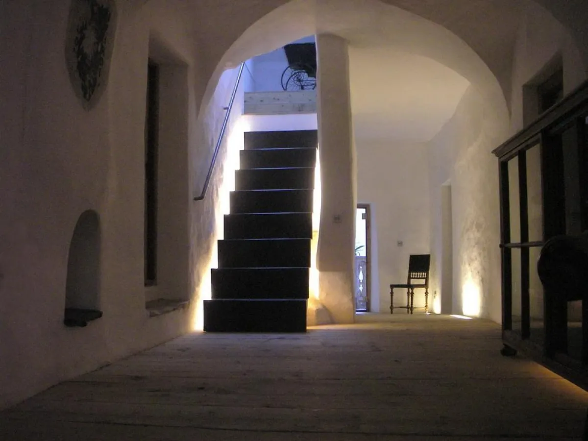 Einblick in das Historische Hotel Weisses Rössl - alte Mauern von 1480