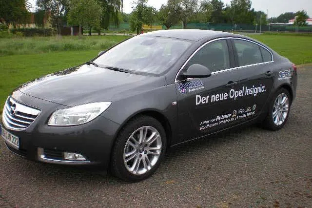 Bild: Erster Opel Insignia und Euro-5 mit Vialle Autogas System nachgerüstet