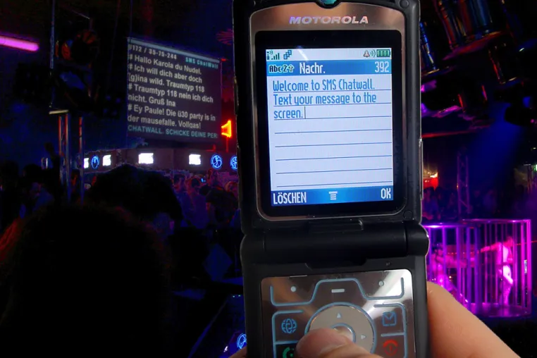 Bild: SMS Party im Königreich