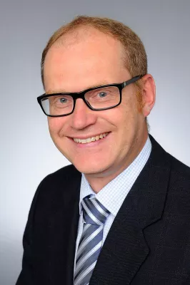 Bild: Prof. Dr. Jens Wippermann ist neuer Professor für Herzchirurgie  der Universitätsmedizin Magdeburg