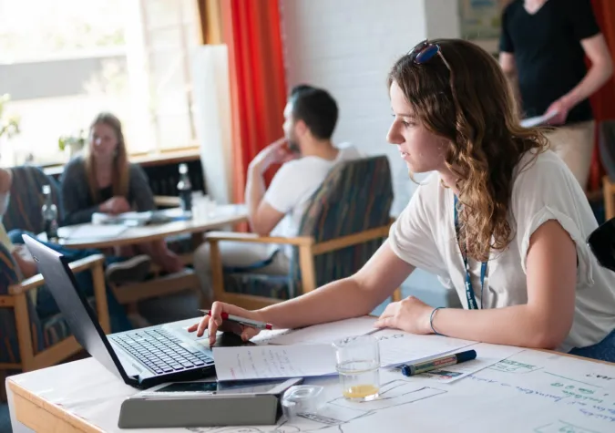 Recherchieren, berichten und in die Medienwelt eintauchen Bild: Recherchieren, berichten und in die Medienwelt eintauchen