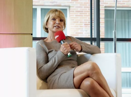 Bild: Uschi Glas spricht sich gegen Betreuungsgeld aus