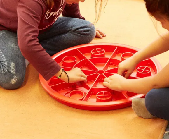 Bild: MandaLogi - Das neue und einzigartige Mandala-Stecksystem