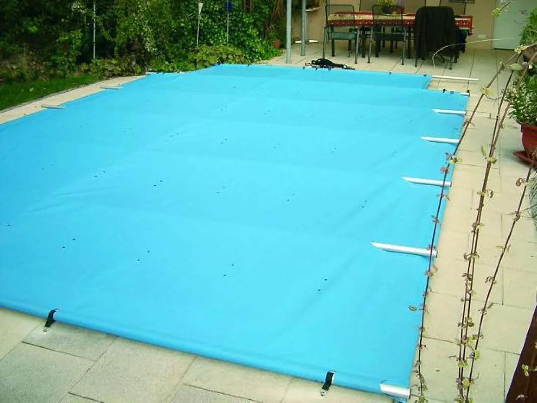 Poolabdeckung für jeden Pool und jedes Schwimmbad von ESTA Pools und Wellnes