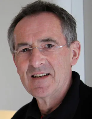 Bild: Konrad Beyreuther ist Träger des ersten Hartwig Piepenbrock-DZNE Preises