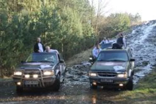 Bild: Read Eagle Team trainiert in Linthe für Dresden-Dakar-Banjul Challenge