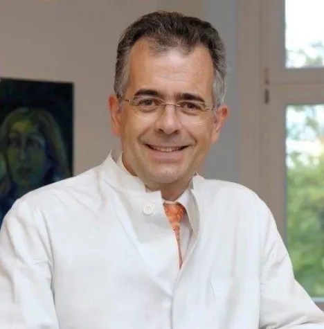 Knie-Arthrose wirksam behandeln Bild: Knie-Arthrose wirksam behandeln