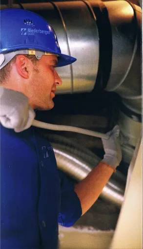Bild: Luftkanalreinigung: Ingenieure & Fachkräfte von NIEDERBERGER sorgen mit neuester Technik für saubere Raumluft