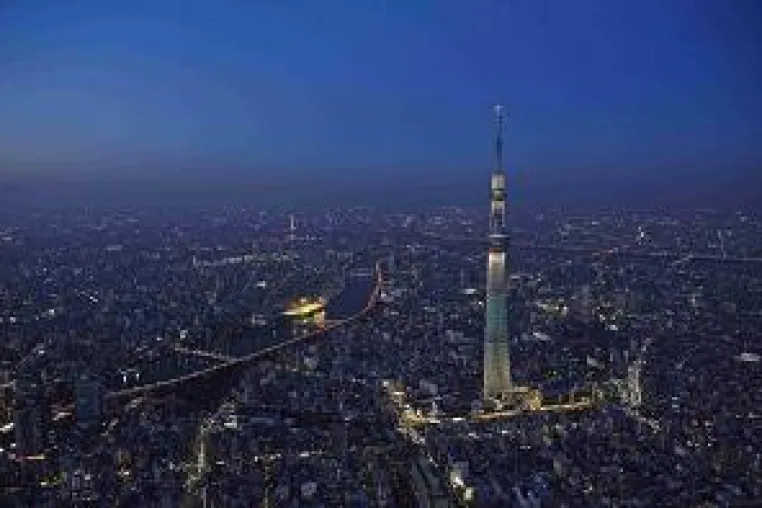 Tokyo bei Nacht – eine Metropole erwacht Bild: Tokyo bei Nacht – eine Metropole erwacht