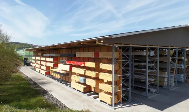 Bild: Rensch-Haus: Kragarmregale für mehr Sicherheit und Platz