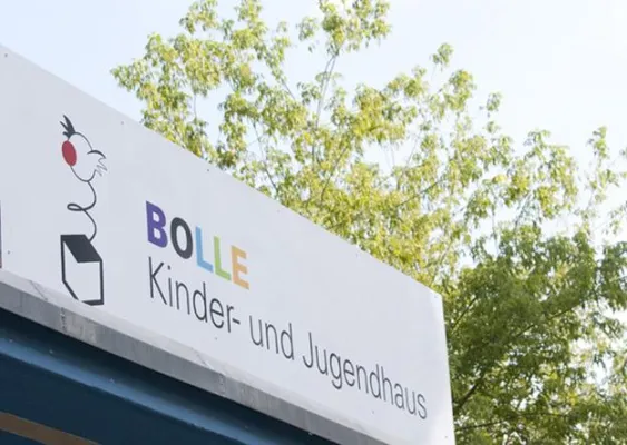 Bild: mc-quadrat unterstützt den Straßenkinder e.V. beim Aufbau des „Kinder- und Jugendhaus Bolle“