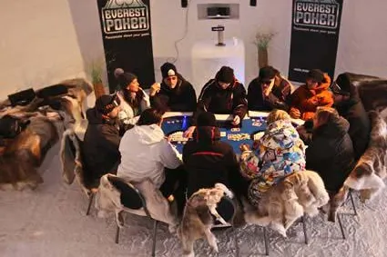 Das wahrscheinlich höchste Pokerturnier der Welt mit Promibesetzung Bild: Das wahrscheinlich höchste Pokerturnier der Welt mit Promibesetzung