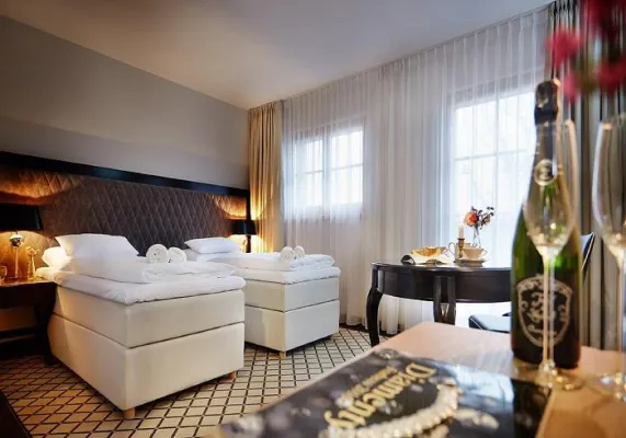 Bild: Schlosshotel im Hirschberger Tal - Wellnessurlaub im stilvollen Ambiente bei freundlichen Gastgebern