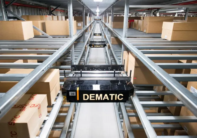 Bild: Dematic automatisiert das Frische- und Tiefkühllager der POLO SpA