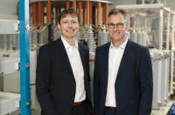 Bild: Neuer CTO bei DEHN - Thomas Schöpf übernimmt für Peter Zahlmann