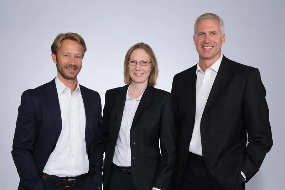 (Foto/pw) Entwicklung durch Firmengründung: Matthias Fritsch, Kirsten Feldmann und Jan Petersen.