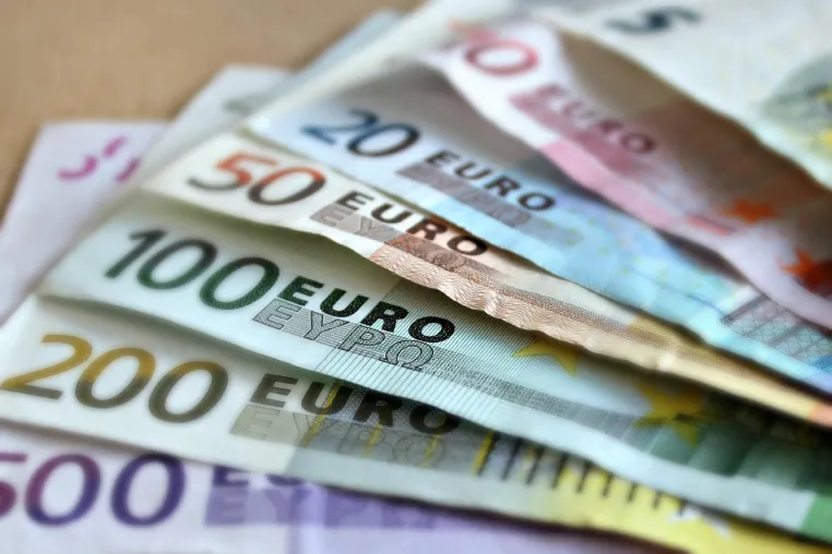 Bild: Erhält Entertainer Harald Schmidt mit 272 Euro (s)eine korrekte Rente? 