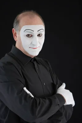 Bild: Der Poet der Stille: Pantomime Carlos Martínez feiert sein 40-jähriges Bühnenjubiläum