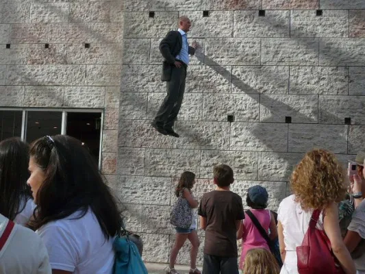 Bild: Still Life Performance Johan Lorbeer am 16. April 2010 in Düsseldorf