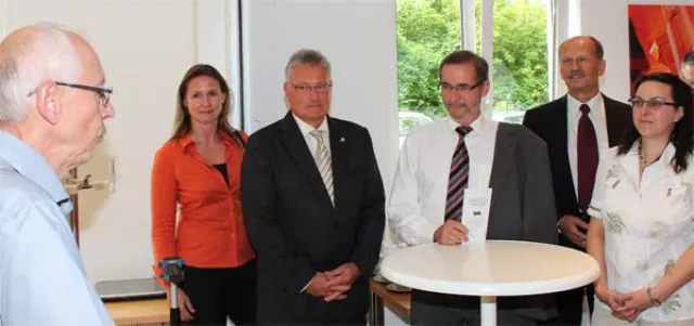 Bild: Brandenburgs Ministerpräsident Matthias Platzeck besucht Bernauer Innungsbetrieb Jonas