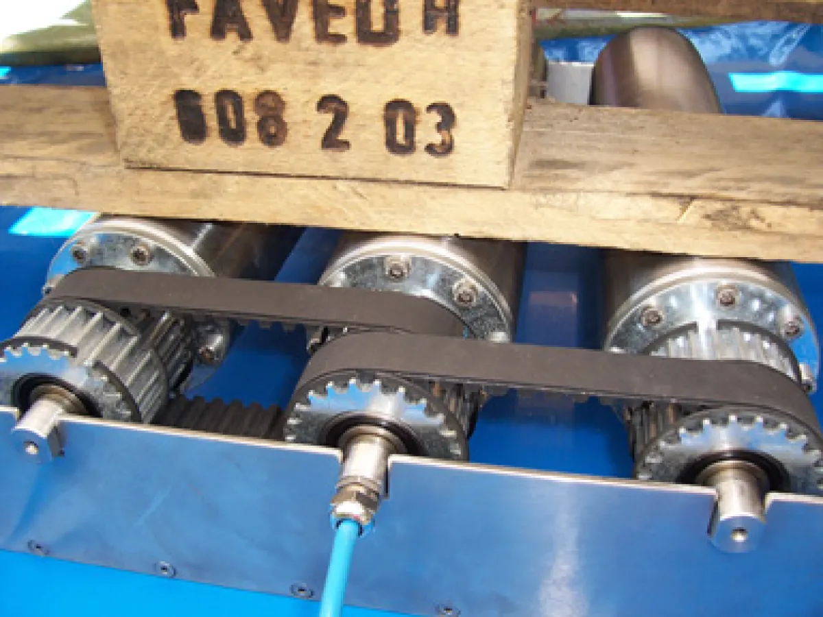 Paletten-Rollenförderer ersetzen konventionelle Flurförderzeuge