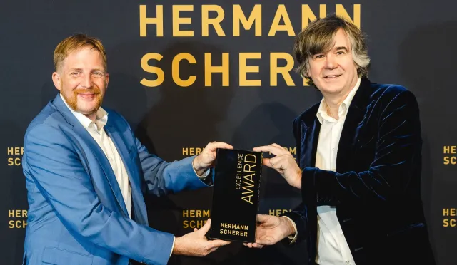 Bild: Das Momentum der Minute - Westersteder holt Weltrekord und Award ins Ammerland- 