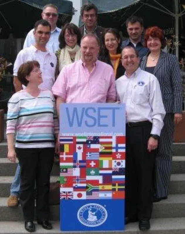 Michael W. Pleitgen und David Wrigley (MW) WSET International (vorne)