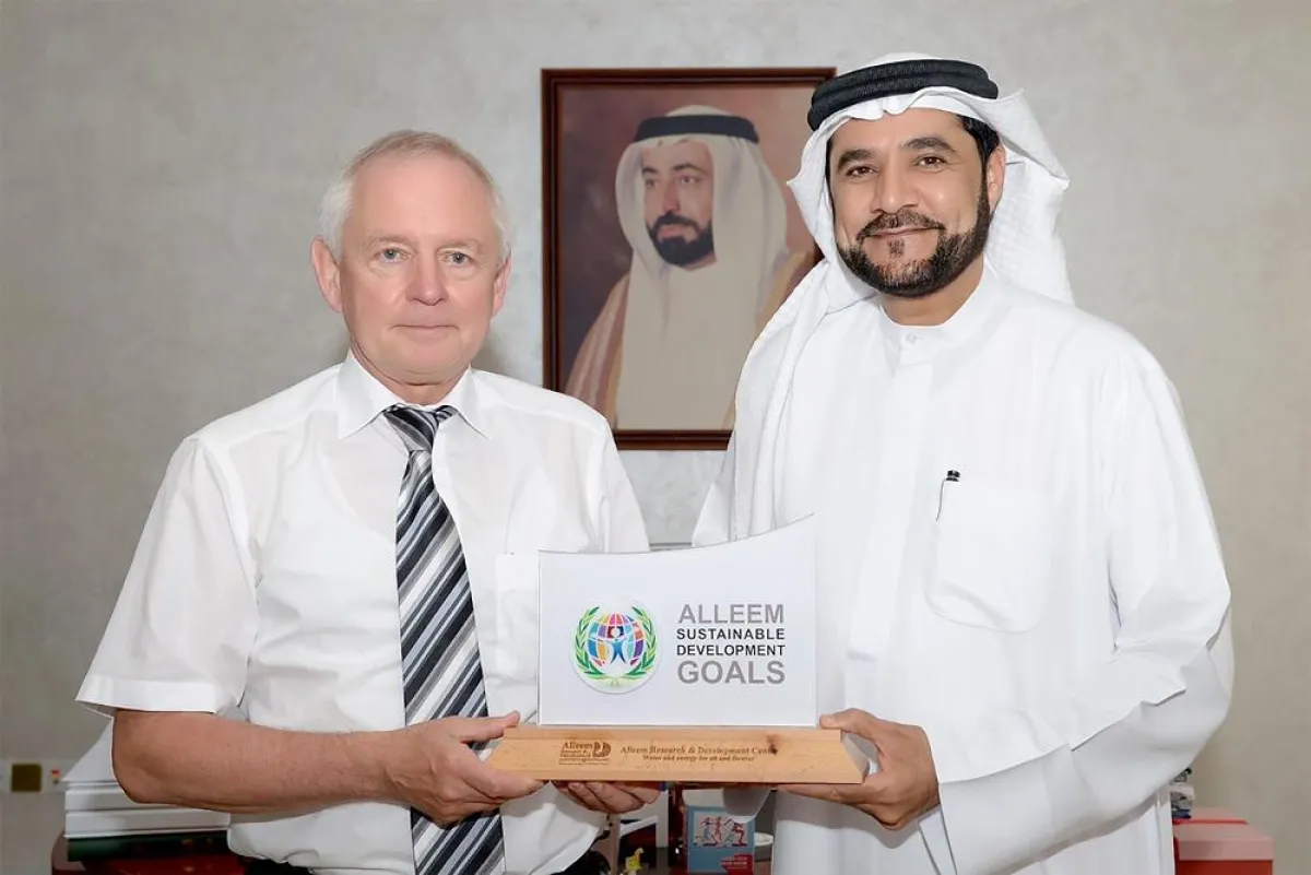 Norbert Wagner (IDS-Gruppe) und Dr. Rashid Alleem (SEWA)