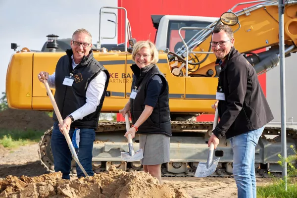Bild: Spatenstich in Brandenburg: UNITAX baut Betäubungsmittellogistik aus
