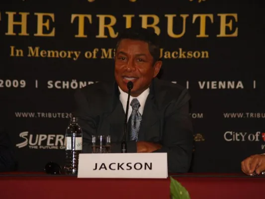 "The Tribute" am 26.September mit Sonu Niigaam Bild: "The Tribute" am 26.September mit Sonu Niigaam