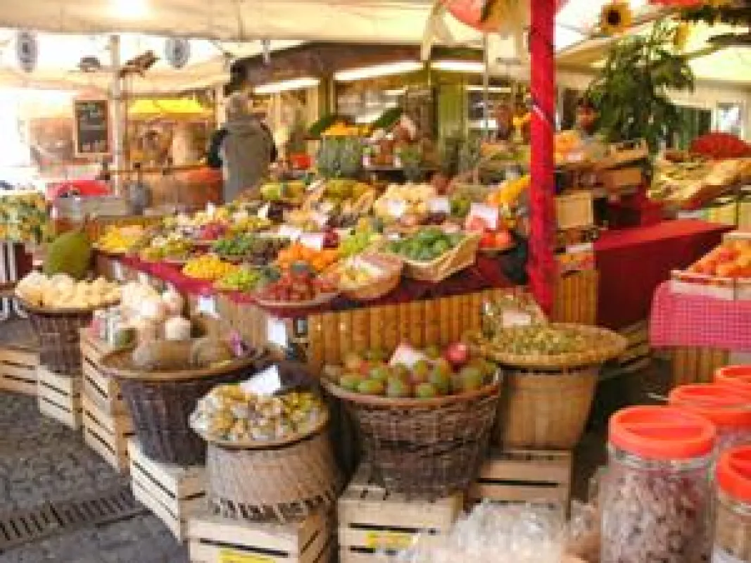 Vielfältiges und exotisches Angebot am Viktualienmarkt