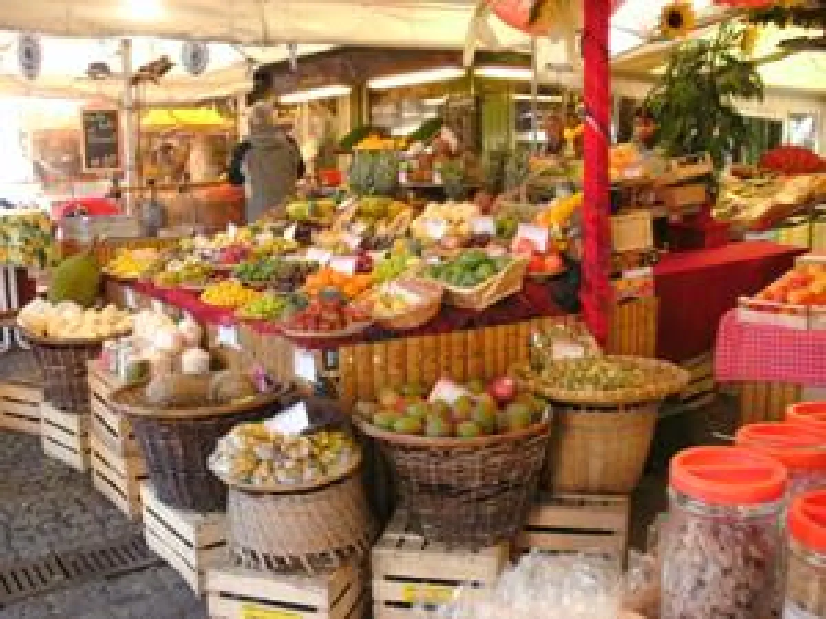 Vielfältiges und exotisches Angebot am Viktualienmarkt