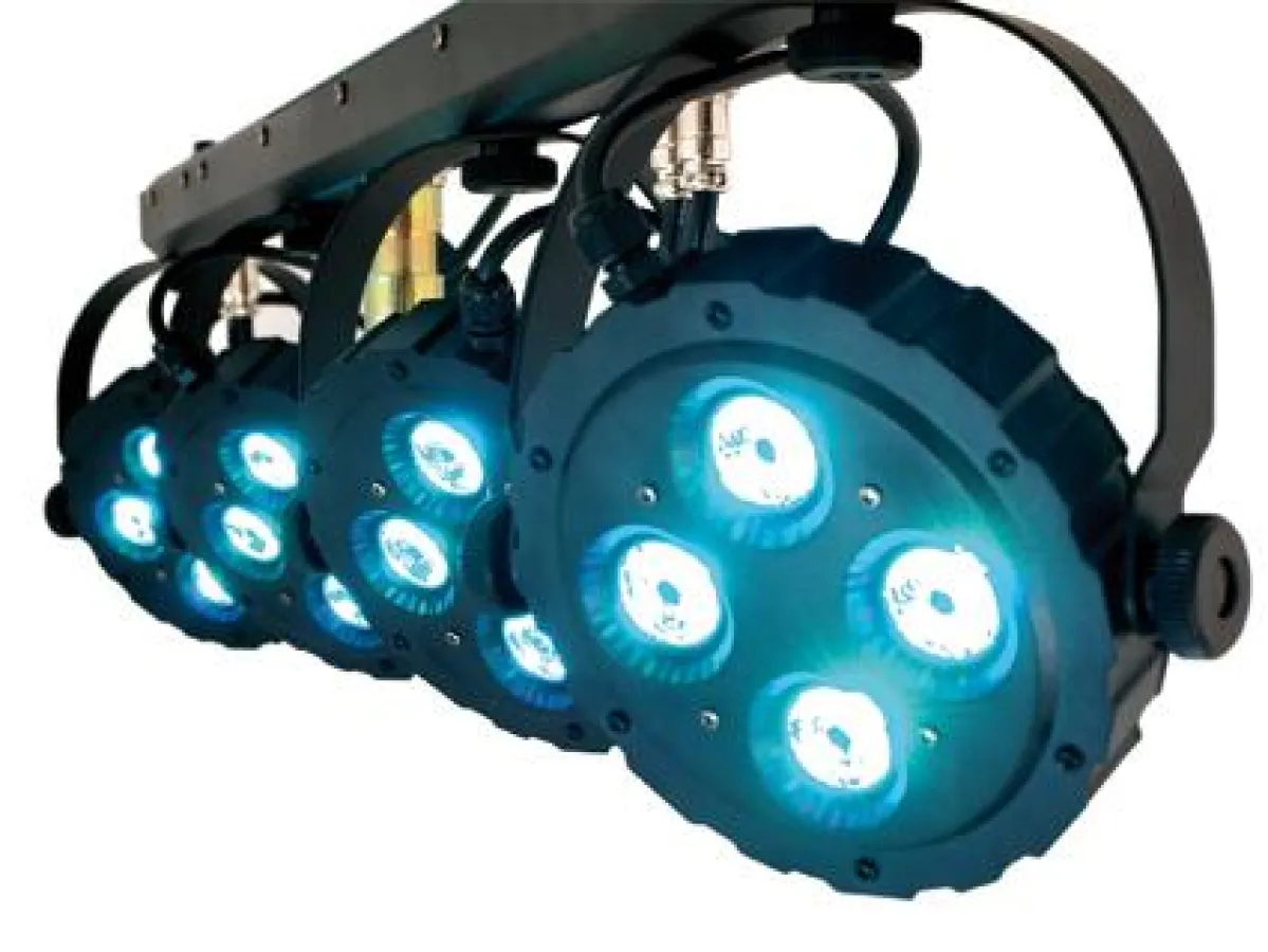 Eurolite KLS-150 mit Tricolor LEDs