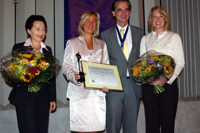 Bild: Rheinische Fachhochschule Köln sucht die Healthcare-Managerin des Jahres 2010