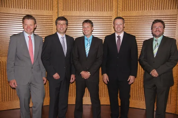 Neuwahlen beim Stuckateurverband - Traumergebnis für 1. Vorsitzenden Rainer König Bild: Neuwahlen beim Stuckateurverband - Traumergebnis für 1. Vorsitzenden Rainer König