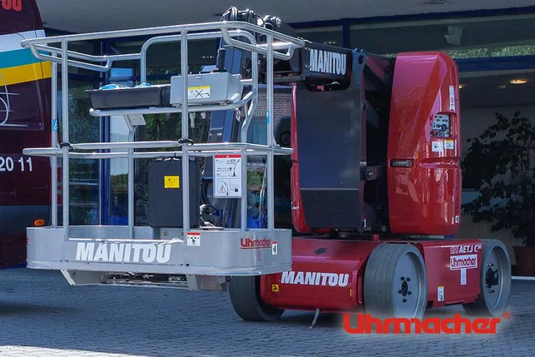 Der richtige Umgang mit Arbeitsbühnen Bild: Der richtige Umgang mit Arbeitsbühnen