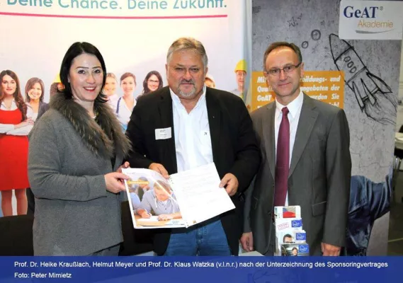 Bild: Wenn sich Wirtschaft und Studium ergänzen