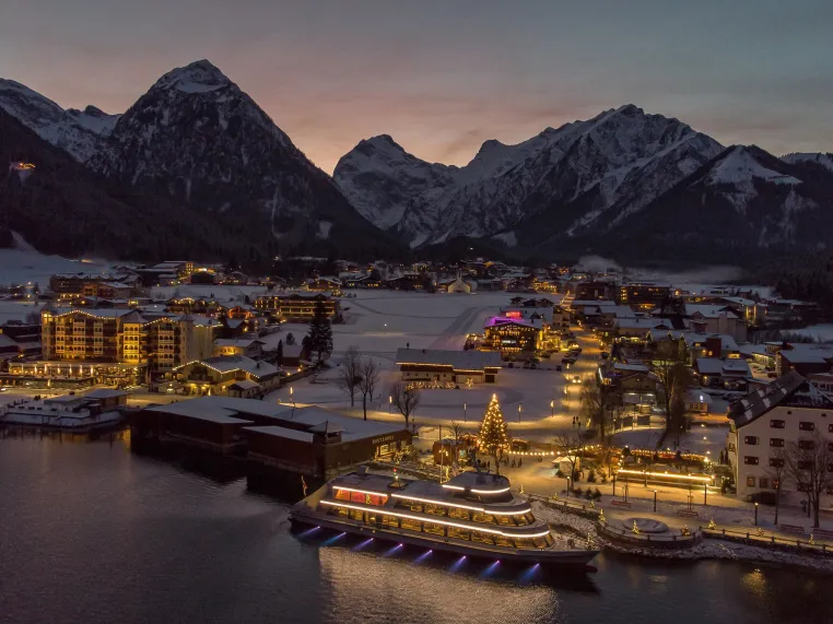 Achensee Weihnacht - Wenn an Tirols größten See die Advents- und Weihnachtszeit Einzug hält Bild: Achensee Weihnacht - Wenn an Tirols größten See die Advents- und Weihnachtszeit Einzug hält