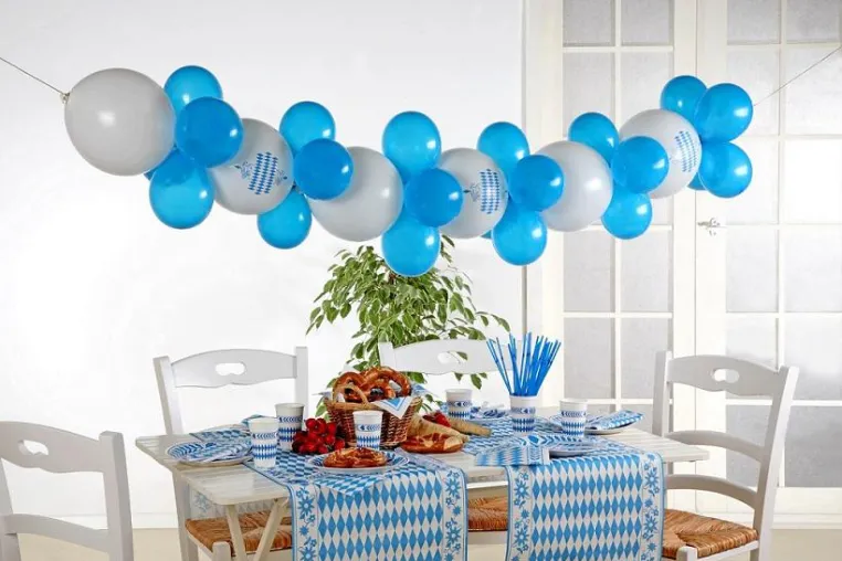 Zunftig is’ – mit Papstars Partydeko „Bayrisch Blau“ Bild: Zunftig is’ – mit Papstars Partydeko „Bayrisch Blau“