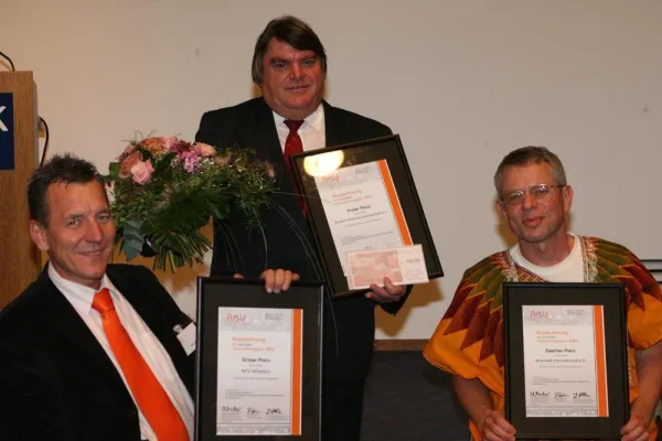 Studentische Berater prämierten sozialen Unternehmergeist Bild: Studentische Berater prämierten sozialen Unternehmergeist