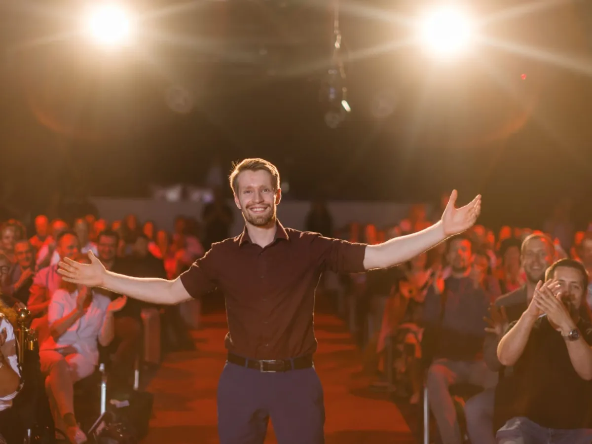 Florian Buschmann ist Experte für Sucht, insbesondere Mediensucht. (© free)