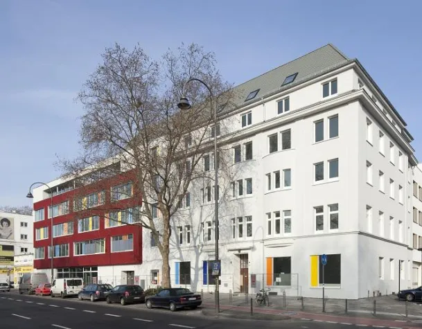Bild: Neubau Kids-Zentrum Köln: Preußischer Wall wurde in Gebäude sichtbar gemacht