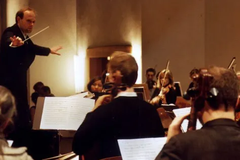 Musikalischer Jahresauftakt der Jungen Symphoniker Hamburg Bild: Musikalischer Jahresauftakt der Jungen Symphoniker Hamburg