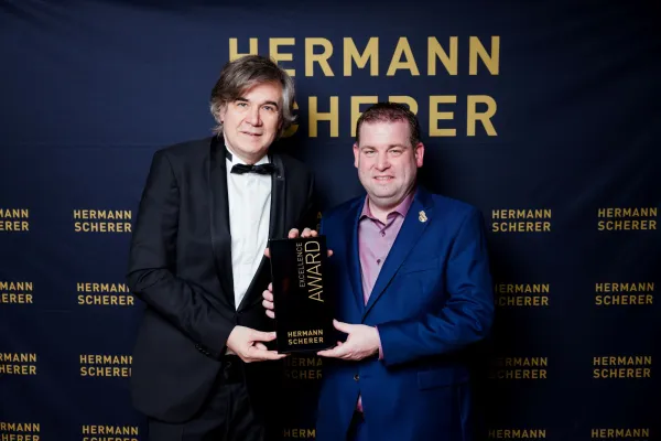 Bild: 14. Internationaler Speaker Slam: Immobilien-Experte Arndt Gerhardts mit Excellence Award ausgezeichnet