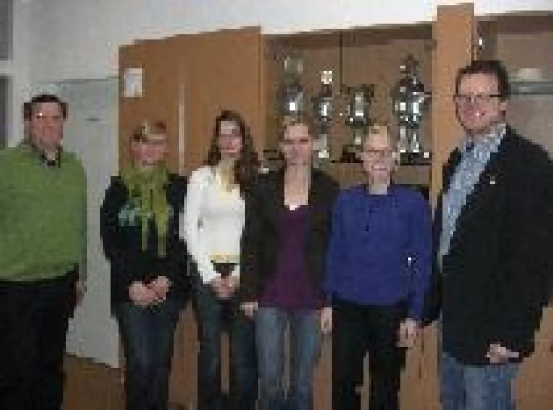 v.l.n.r.: Herbert Lewe (BELHOGA), Mona Mester, Tina Röhringer (beide Saxion Hogeschol, NL), Julia Schwarze (ISM, Dortmund), Katrin Krieger (J&WU, USA) und Helmut Osterholt (BELHOGA)