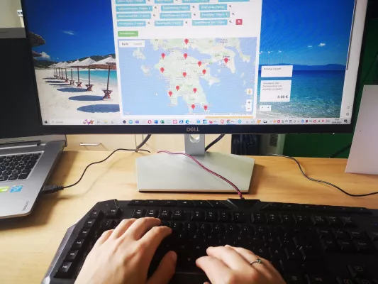 Innovative Reiseerleichterung: Dimitrios Zachos präsentiert den Tour-Konfigurator auf griechenlandabc.de Bild: Innovative Reiseerleichterung: Dimitrios Zachos präsentiert den Tour-Konfigurator auf griechenlandabc.de