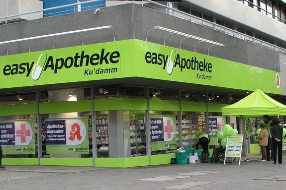 easyApotheke auf Erfolgskurs: Gleich fünf neue Discount-Apotheken Bild: easyApotheke auf Erfolgskurs: Gleich fünf neue Discount-Apotheken