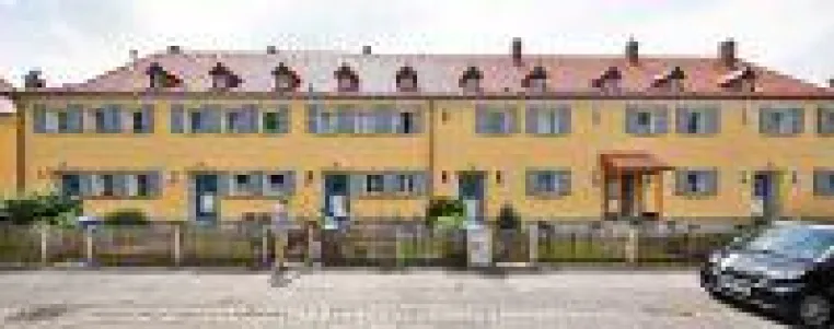 Umweltverträgliche Fassadendämmung mit Hanf Bild: Umweltverträgliche Fassadendämmung mit Hanf