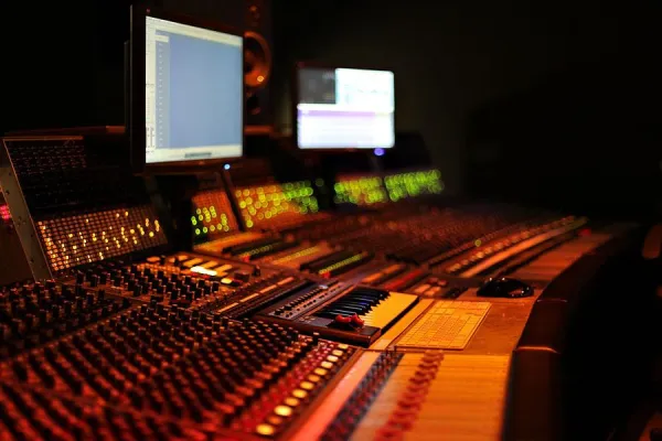 Bild: High-End Mastering Studio für Musiker weltweit